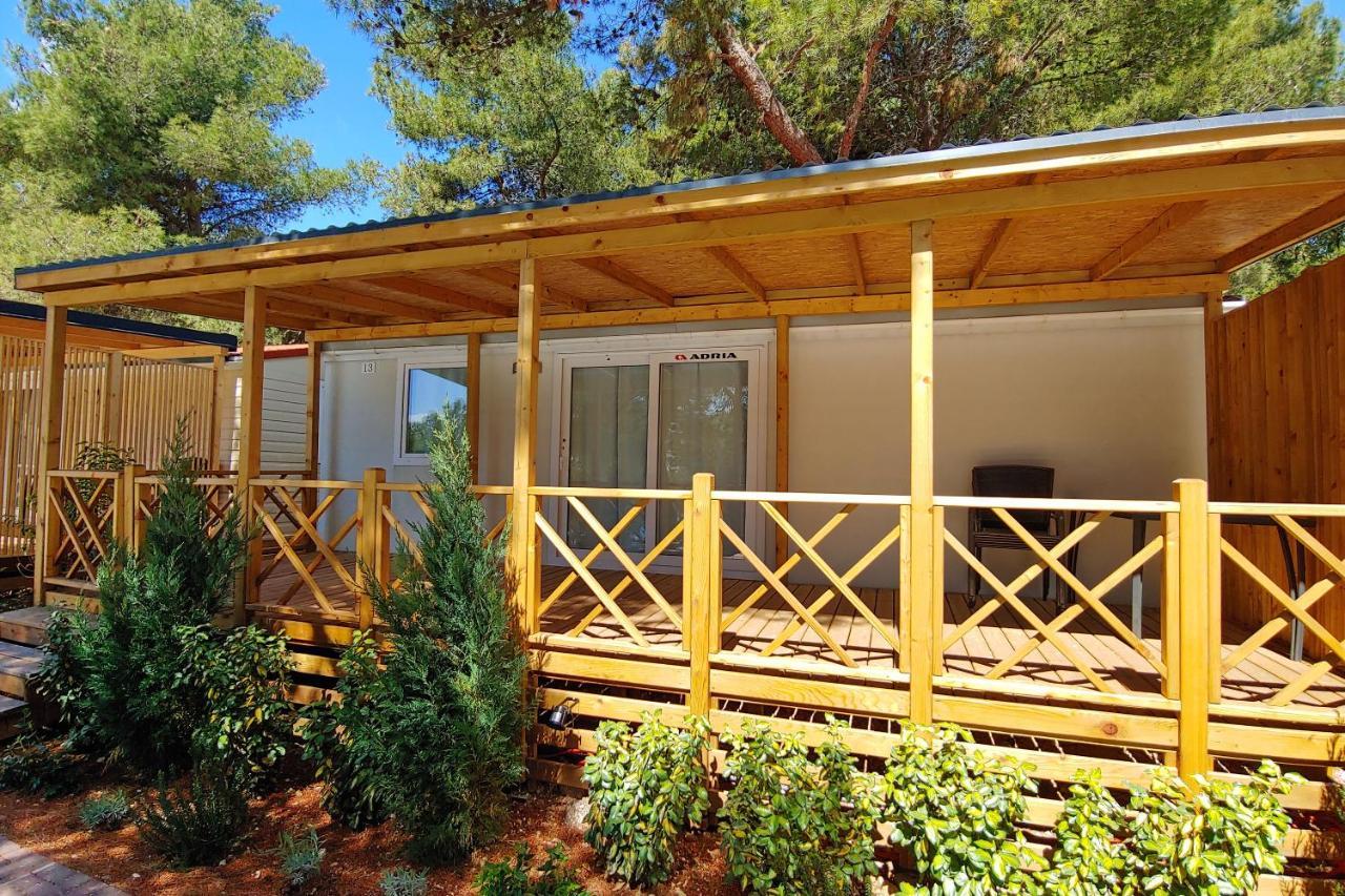 Amadria Park Camping Trogir - Mobile Homes Seget Vranjica Exteriör bild